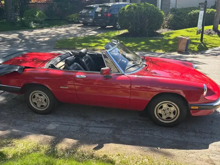 Alfa Romeo Spider Veloce, снимка 4 - Автомобили и джипове - 55123399