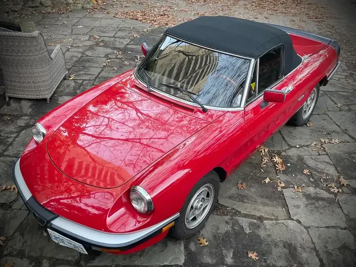 Alfa Romeo Spider Veloce, снимка 2 - Автомобили и джипове - 55123399