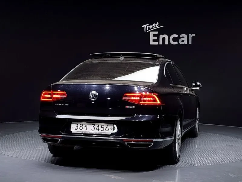 VW Passat Gt(B8) 2.0 Tdi 4Motion Prestige, снимка 11 - Автомобили и джипове - 56116561