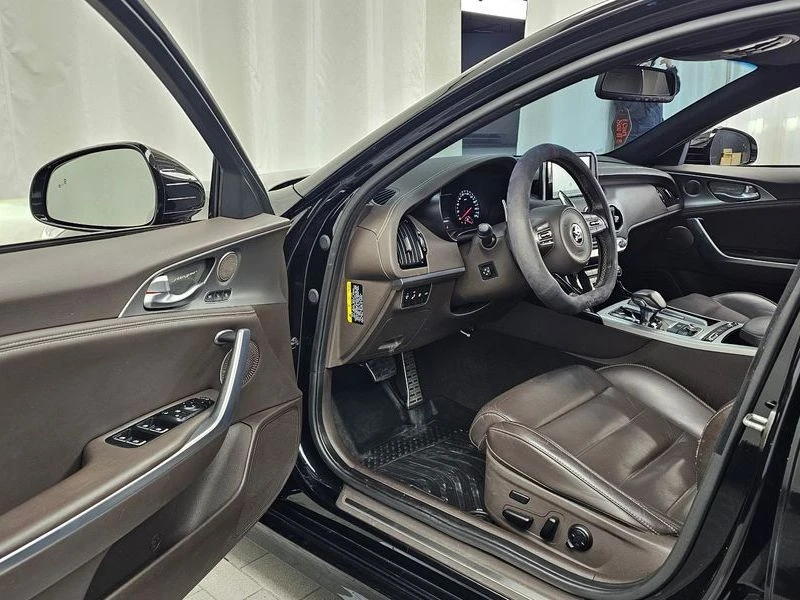 Kia Stinger 3.3 Turbo 2WD| 365�.�. | Mobile.bg � ����������� 10