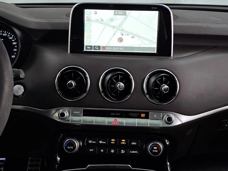 Kia Stinger 3.3 Turbo 2WD| 365�.�. | Mobile.bg � ����������� 14
