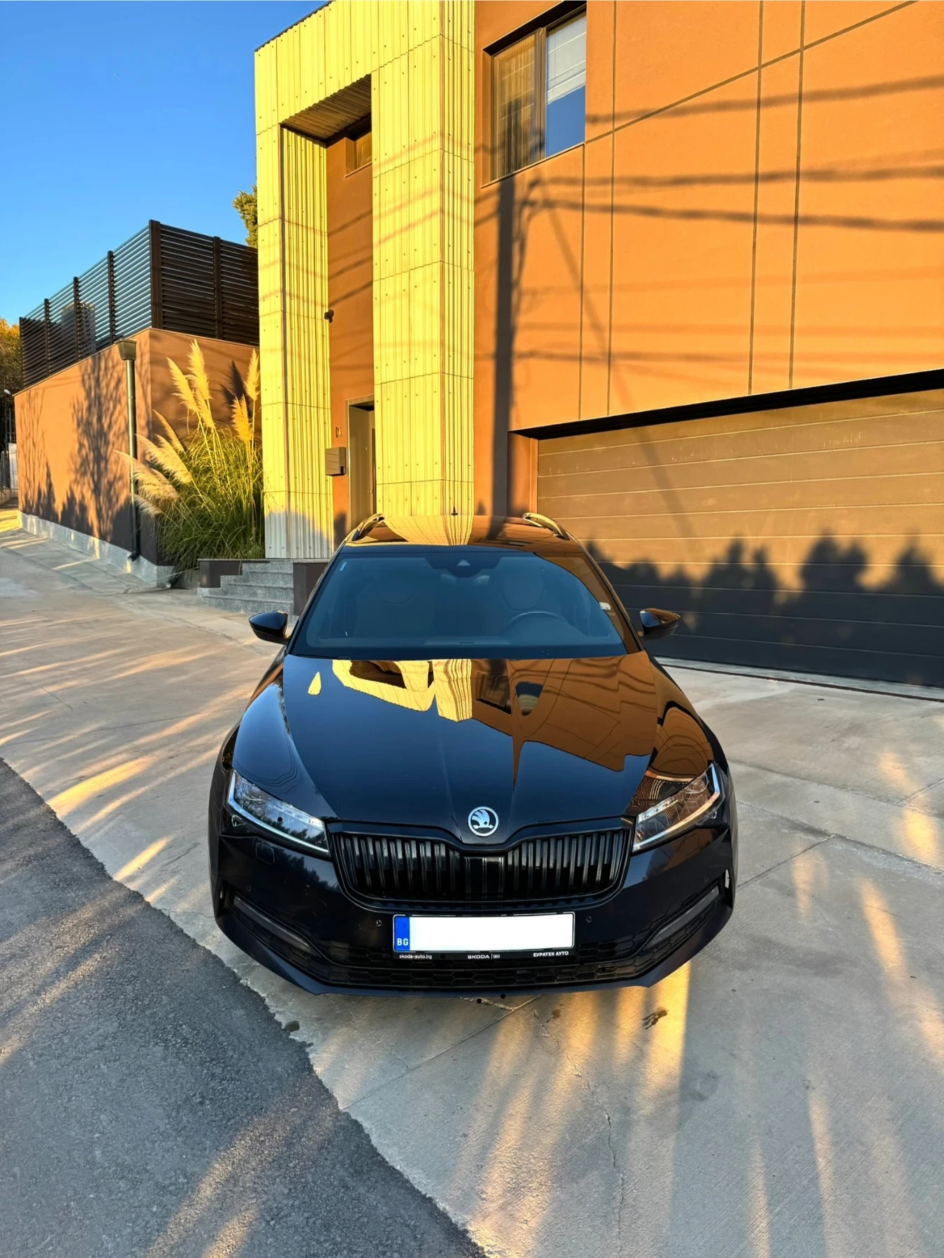 Skoda Superb Sportline 2.0TDI DSG 4x4 Facelift Memory Distrinic, снимка 1