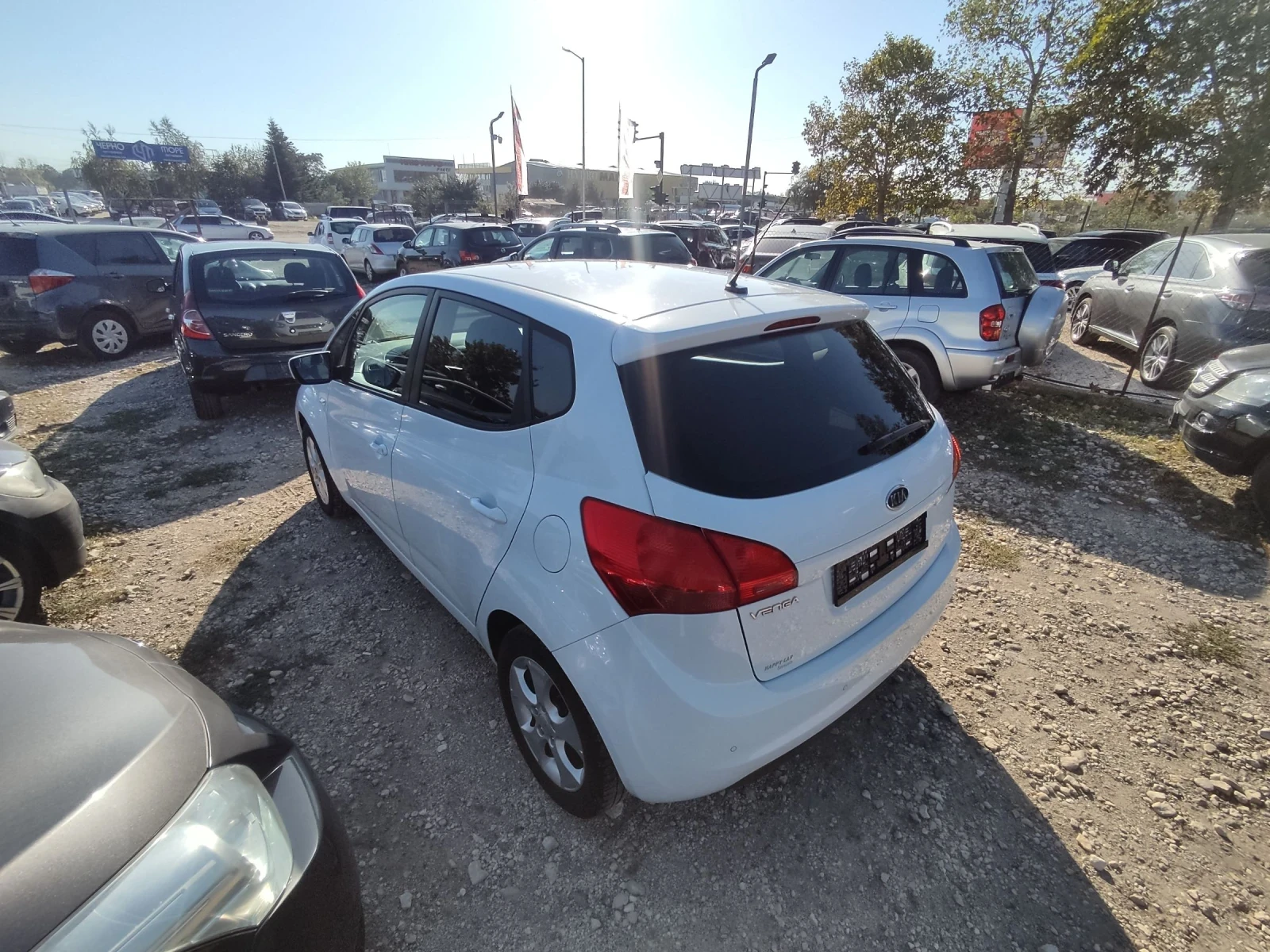 Kia Venga 1.4i | Mobile.bg — изображение 16