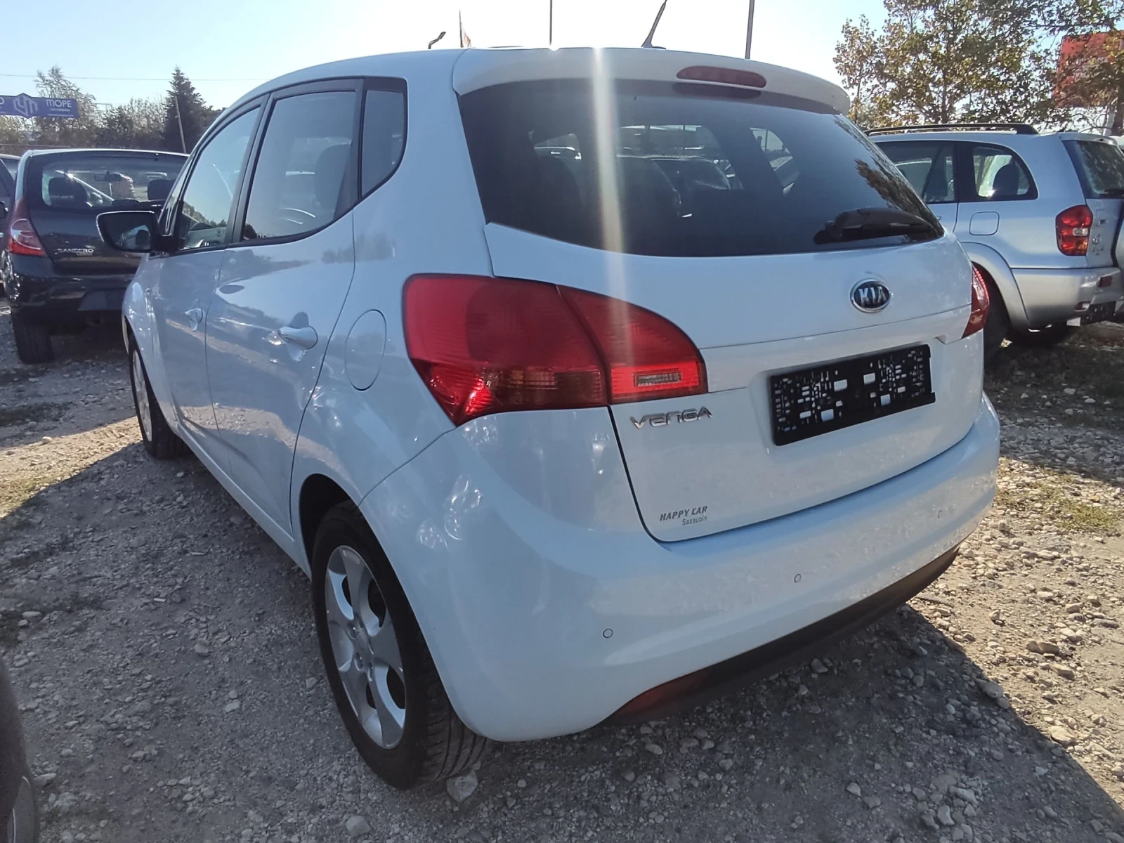 Kia Venga 1.4i - изображение 2