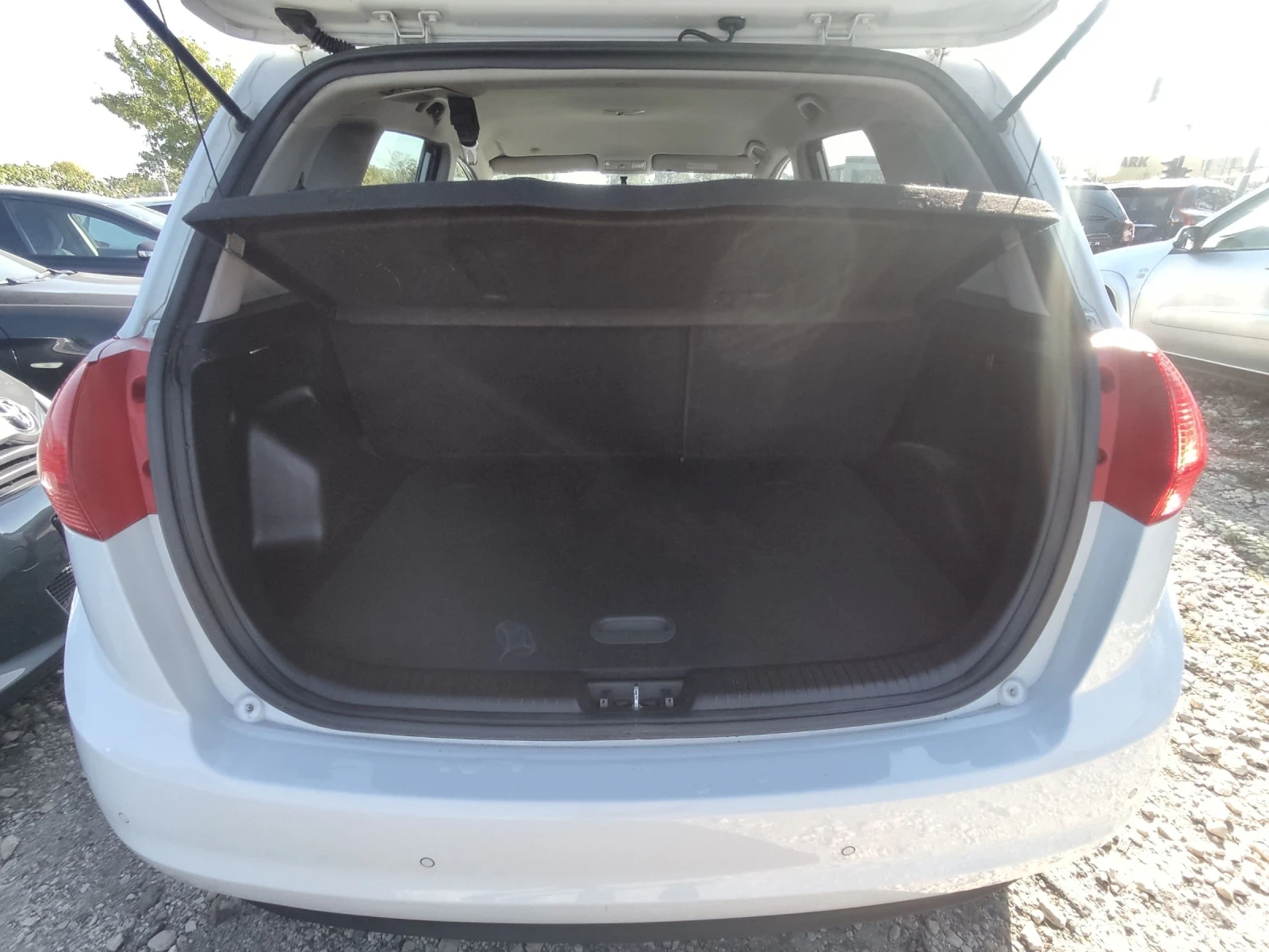 Kia Venga 1.4i | Mobile.bg — изображение 14