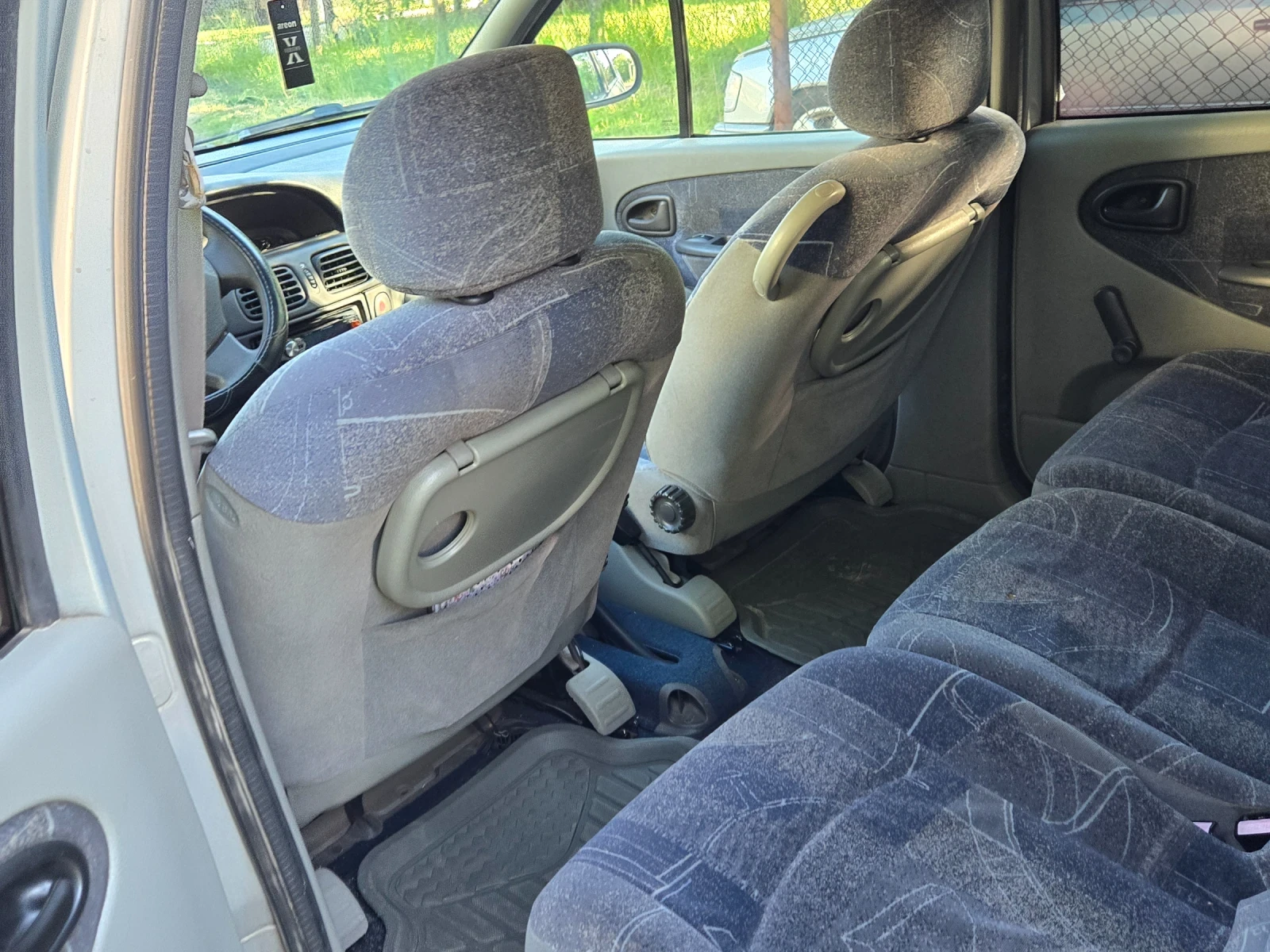 Renault Scenic  - изображение 10