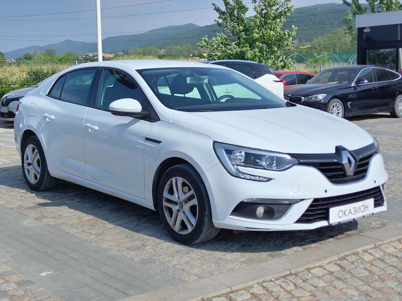 Renault Megane 1.3TCe 140 к.с./Life - изображение 3
