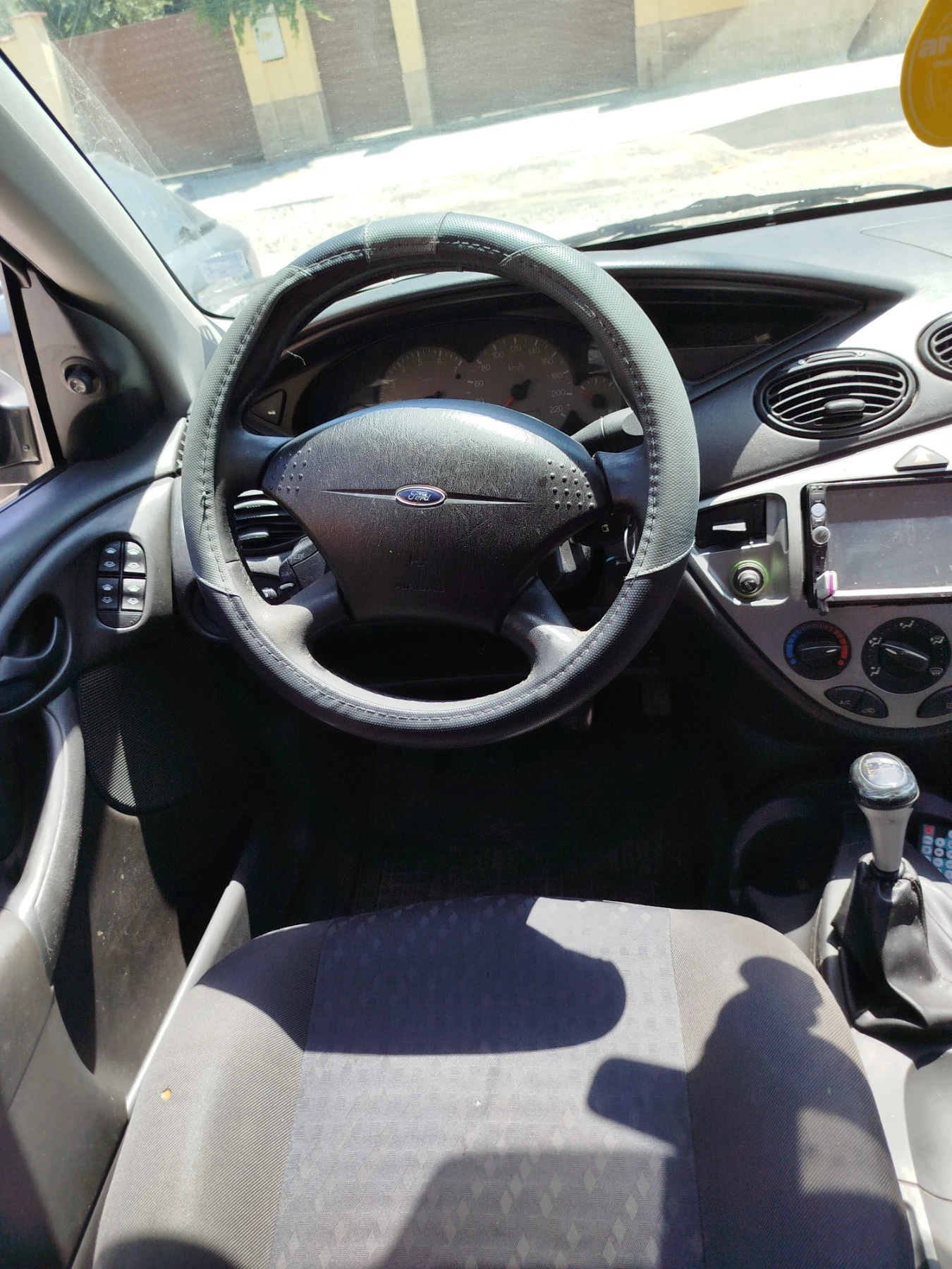 Ford Focus 1.6i - изображение 6