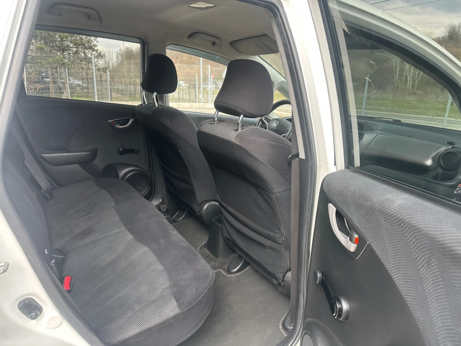 Honda Jazz 1.4-ПЪРВИ-СОБСТВЕНИК-NetherLands-1Г-ГАРАНЦИЯ, снимка 13 - Автомобили и джипове - 51704779