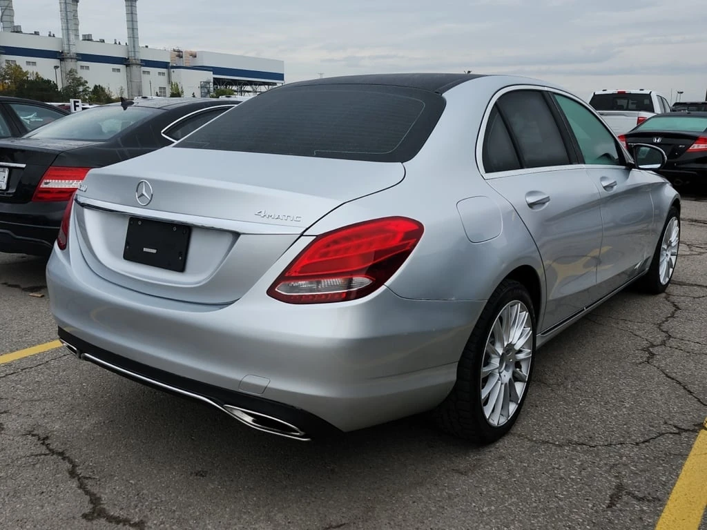 Mercedes-Benz C 300 * 4dr Sdn 4MATIC * CARFAX * БЕЗ ПЪРВОНАЧАЛНА ВНОСК - изображение 4