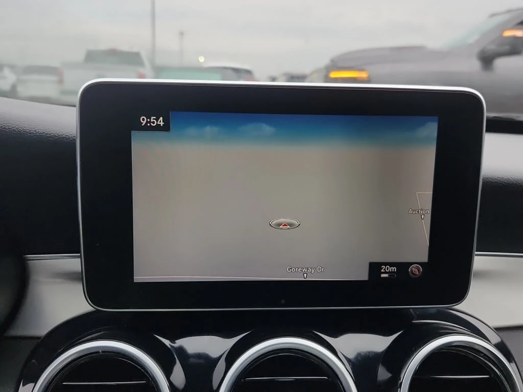 Mercedes-Benz C 300 * 4dr Sdn 4MATIC * CARFAX * БЕЗ ПЪРВОНАЧАЛНА ВНОСК - изображение 9