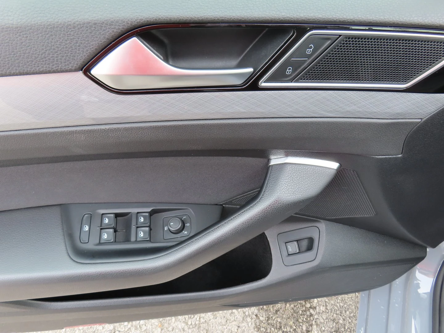 VW Passat Business 2.0 TDI SCR DSG | Mobile.bg � ����������� 13