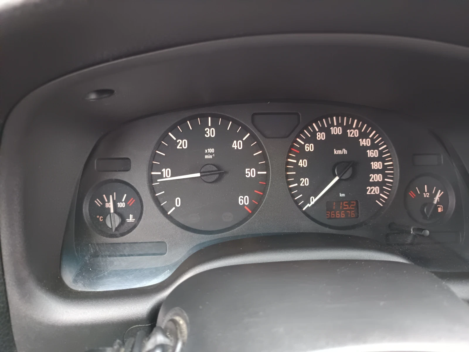 Opel Astra Astra G 1.7 dtl 75 к.с. - изображение 9