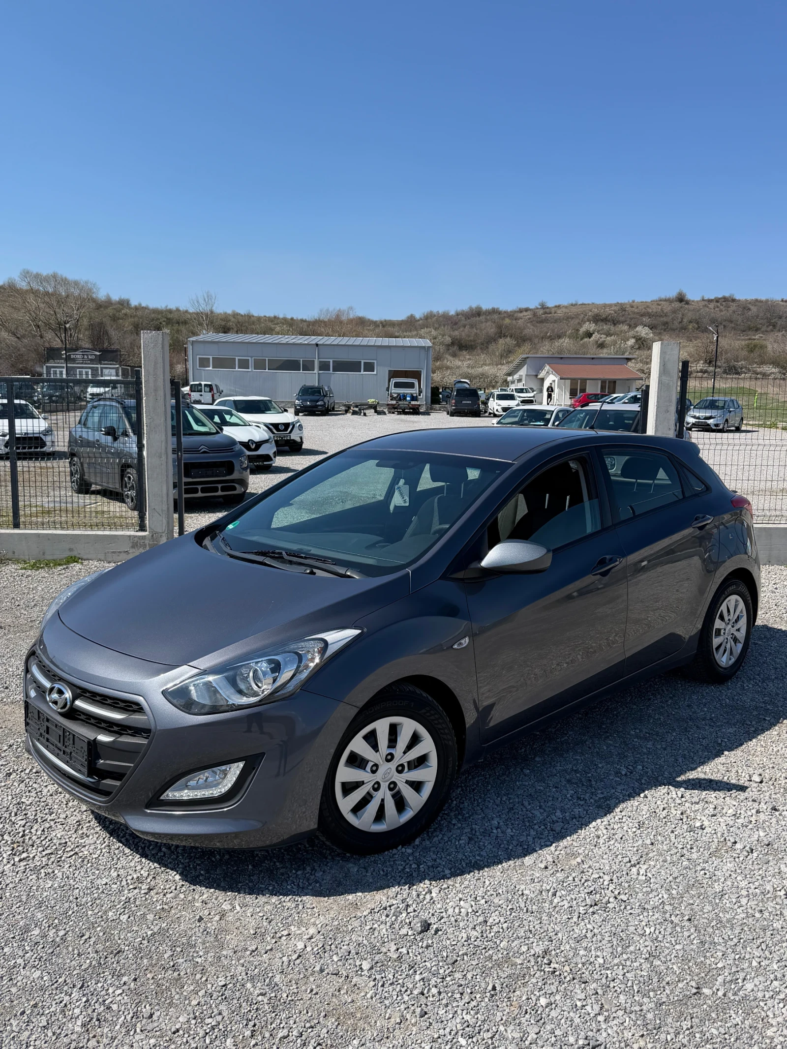 Hyundai I30 1.6D 110HP EURO 6 TUV SERVICE BOOK