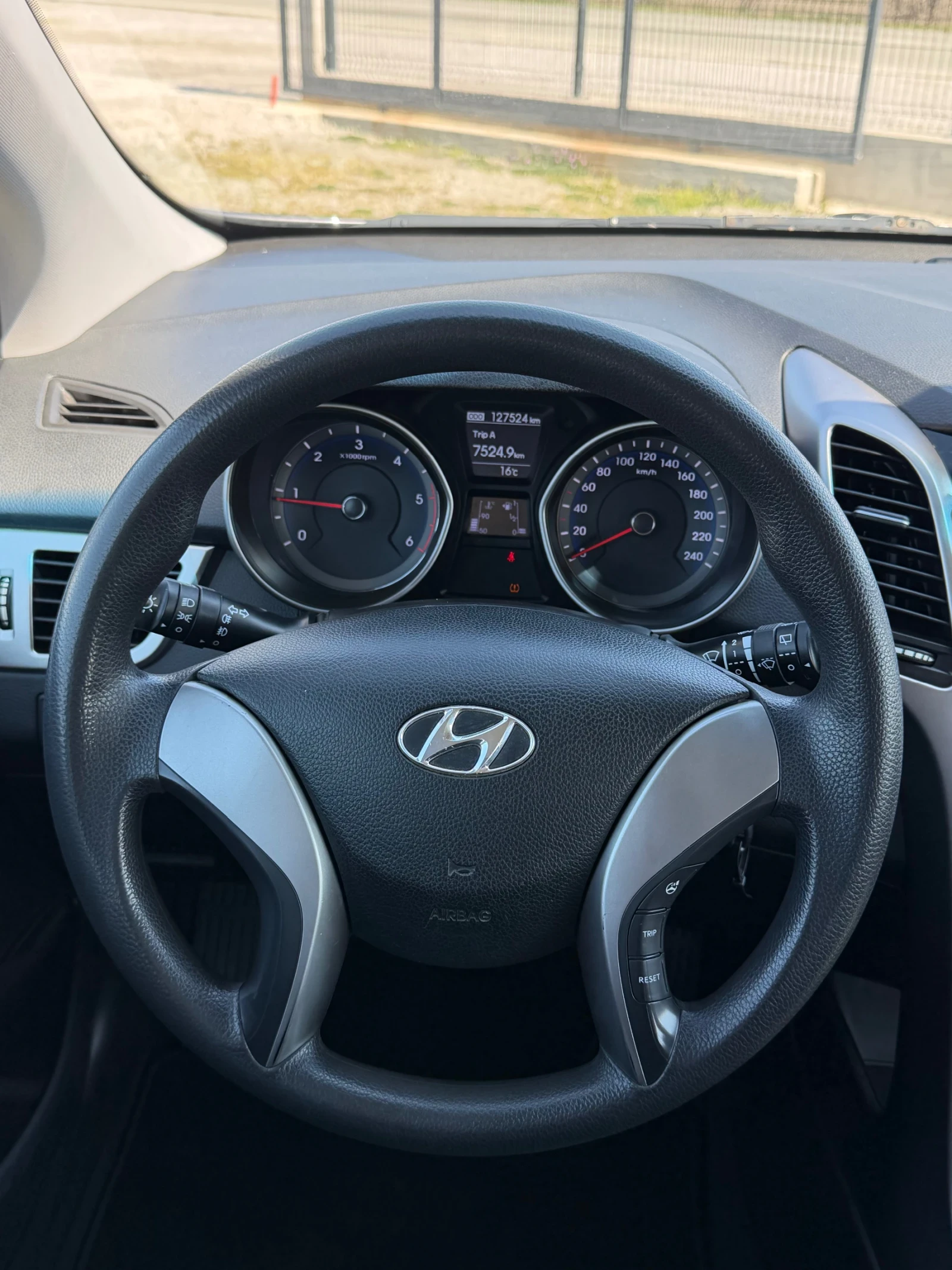 Hyundai I30 1.6D 110HP EURO 6 TUV SERVICE BOOK, снимка 12 - Автомобили и джипове - 54099412