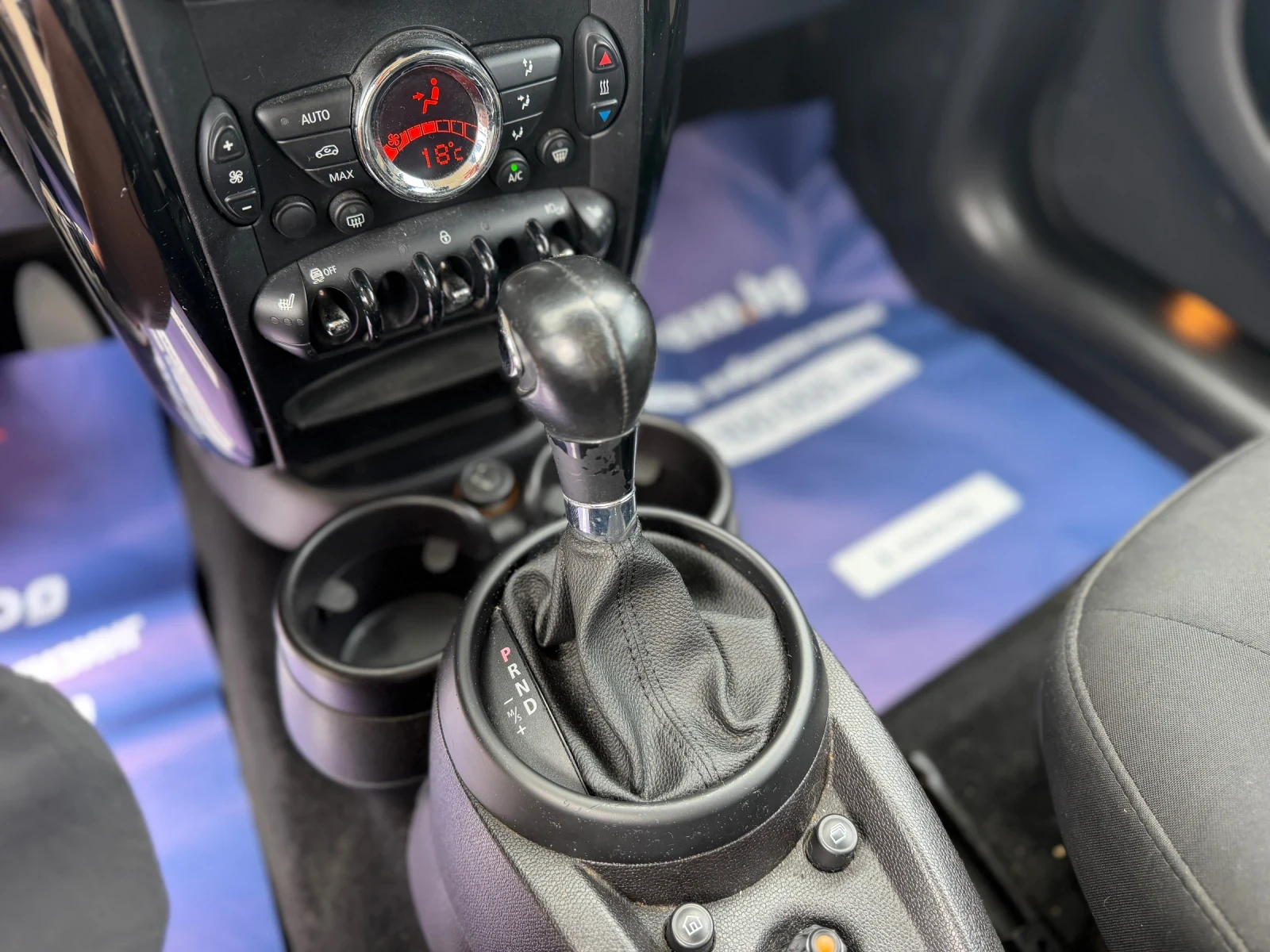 Mini Cooper COOPER D/4x4/AVTOMAT/PODGREV/130000km/, снимка 12 - Автомобили и джипове - 54828096