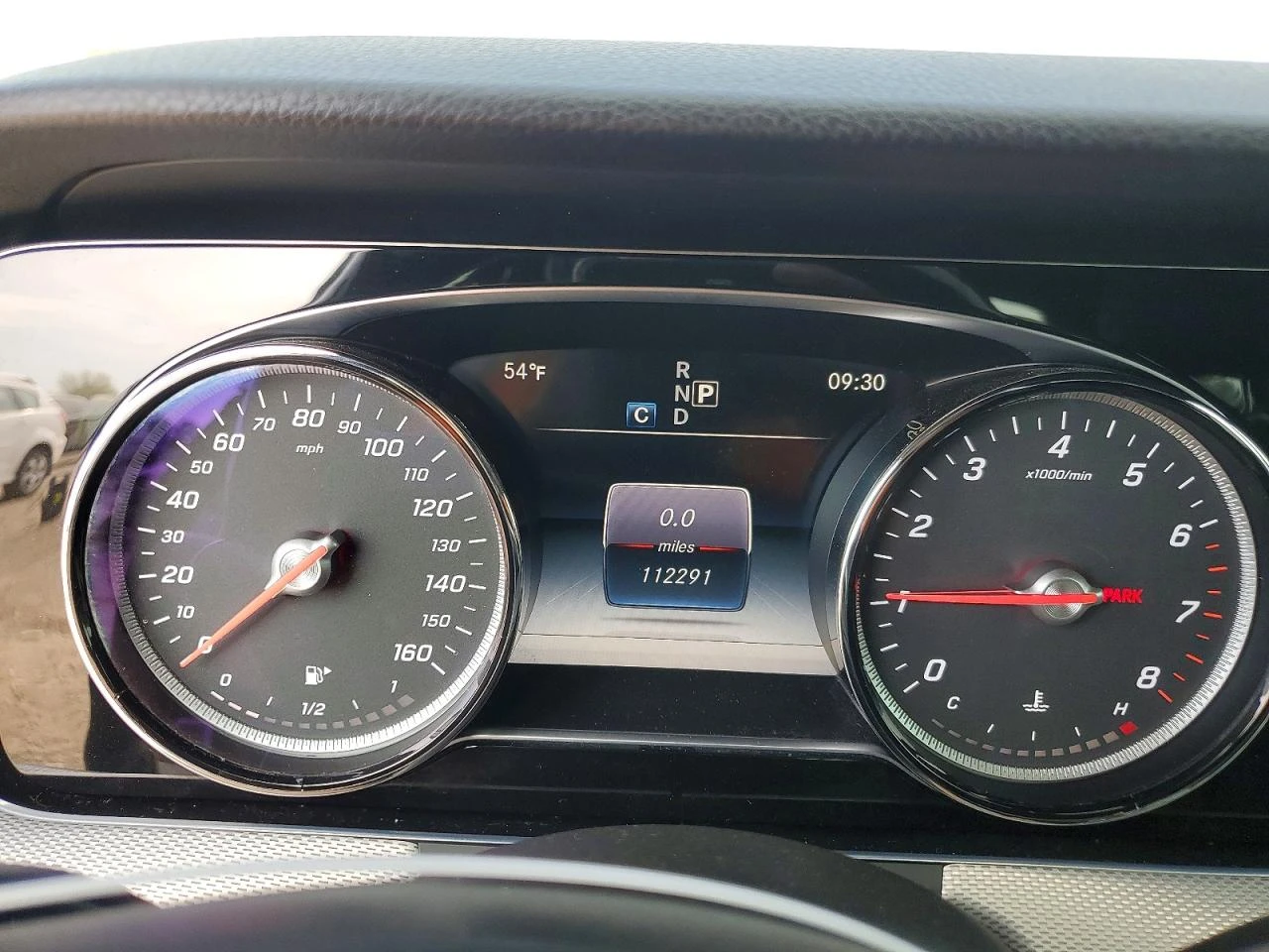 Mercedes-Benz E 300 4MATIC AMG Line | PANO | BURMESTER | AMBIENT | CAM, снимка 9 - Автомобили и джипове - 55011874