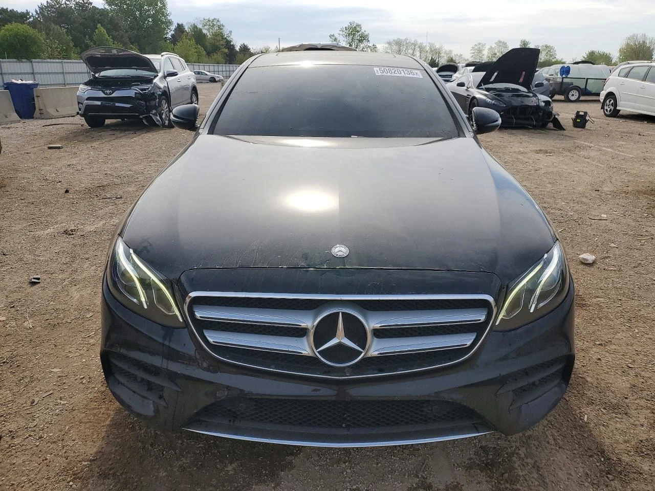 Mercedes-Benz E 300 4MATIC AMG Line | PANO | BURMESTER | AMBIENT | CAM, снимка 5 - Автомобили и джипове - 55011874