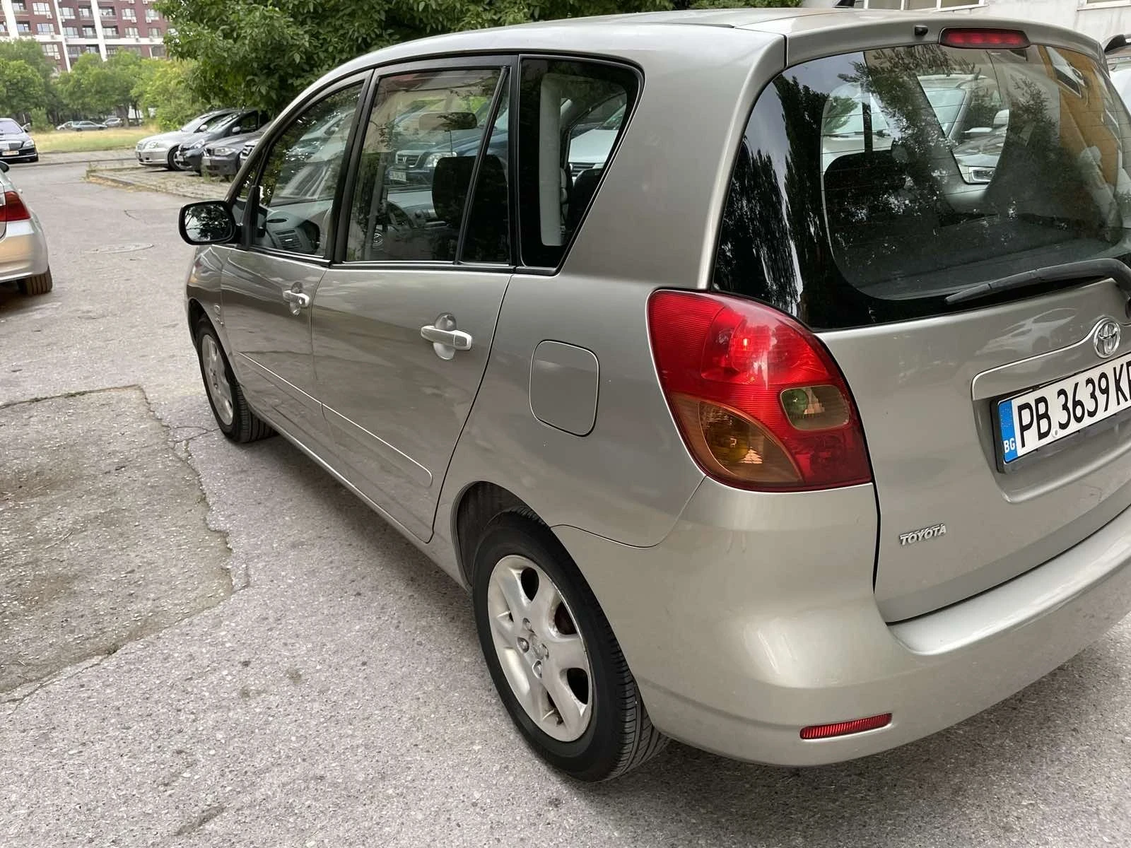 Toyota Corolla verso, снимка 5 - Автомобили и джипове - 55166084
