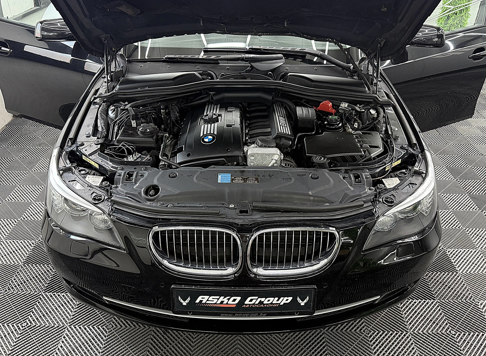 BMW 530 Facelift/Dynamic Drive/PODGREV/СОБСТВЕН ЛИЗИНГ, снимка 17 - Автомобили и джипове - 55310341
