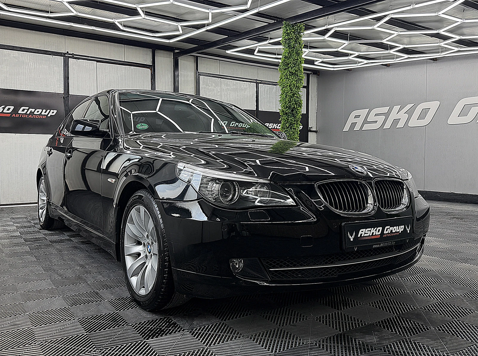 BMW 530 Facelift/Dynamic Drive/PODGREV/СОБСТВЕН ЛИЗИНГ, снимка 3 - Автомобили и джипове - 55310341