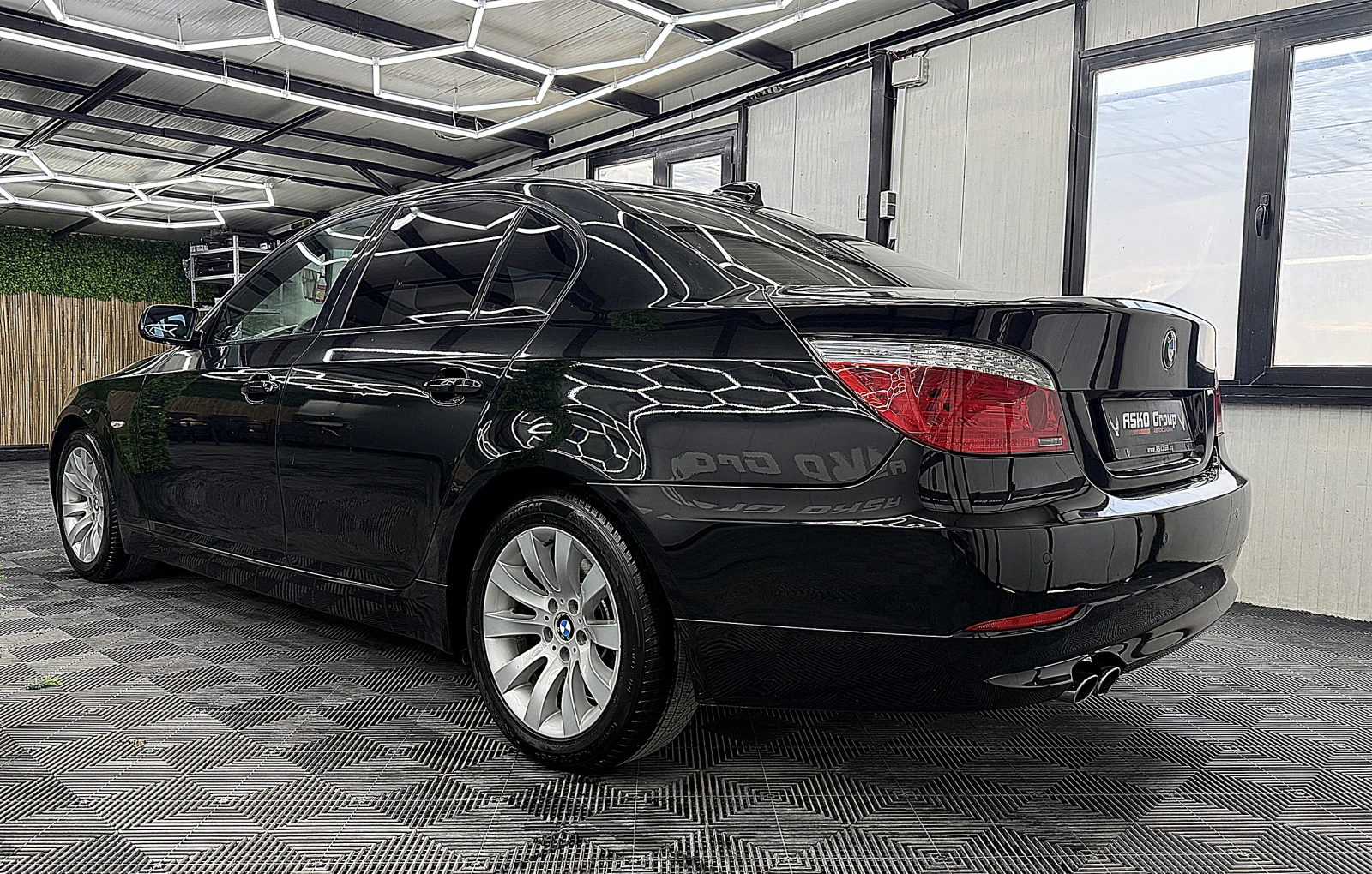 BMW 530 Facelift/Dynamic Drive/PODGREV/СОБСТВЕН ЛИЗИНГ, снимка 4 - Автомобили и джипове - 55310341