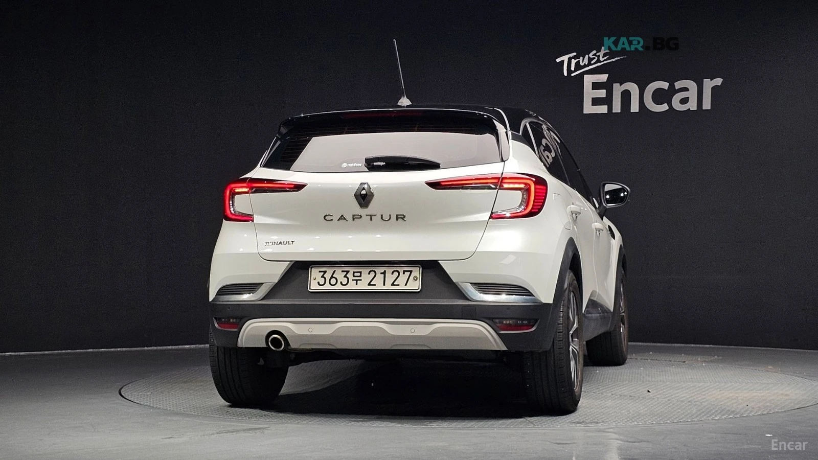 Renault Captur 1.3TCe* INTENSE* КОЖА* ПОДГРЕВ* КАМЕРА* NAVI* LED*, снимка 4 - Автомобили и джипове - 55314654