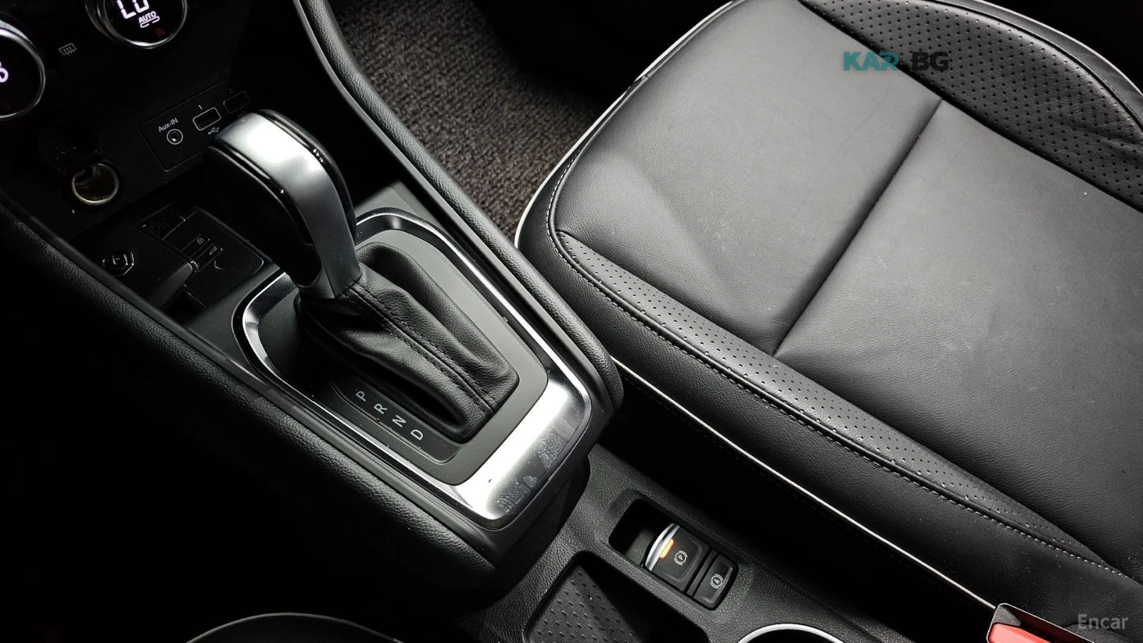 Renault Captur 1.3TCe* INTENSE* КОЖА* ПОДГРЕВ* КАМЕРА* NAVI* LED*, снимка 8 - Автомобили и джипове - 55314654