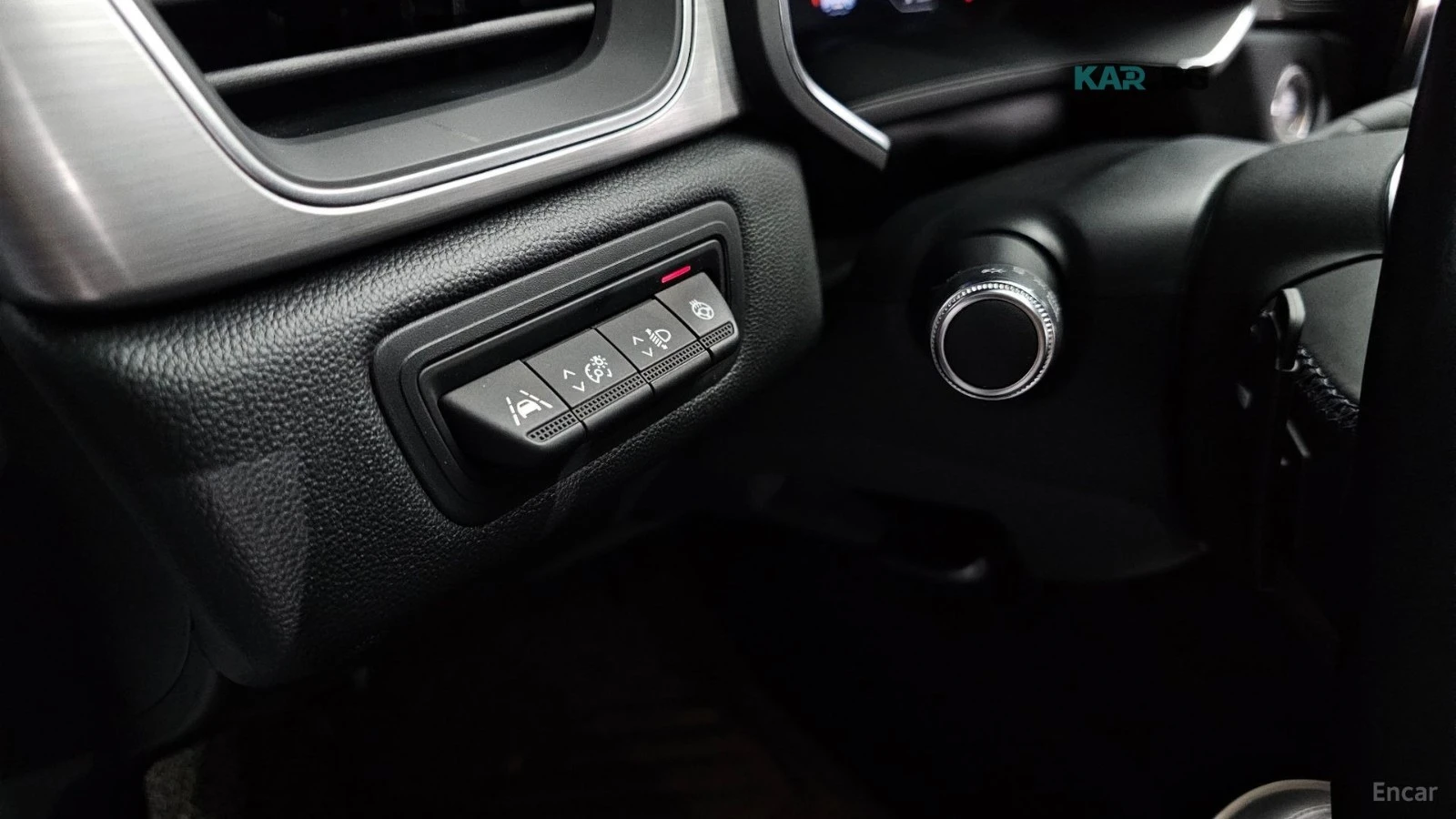Renault Captur 1.3TCe* INTENSE* КОЖА* ПОДГРЕВ* КАМЕРА* NAVI* LED*, снимка 12 - Автомобили и джипове - 55314654