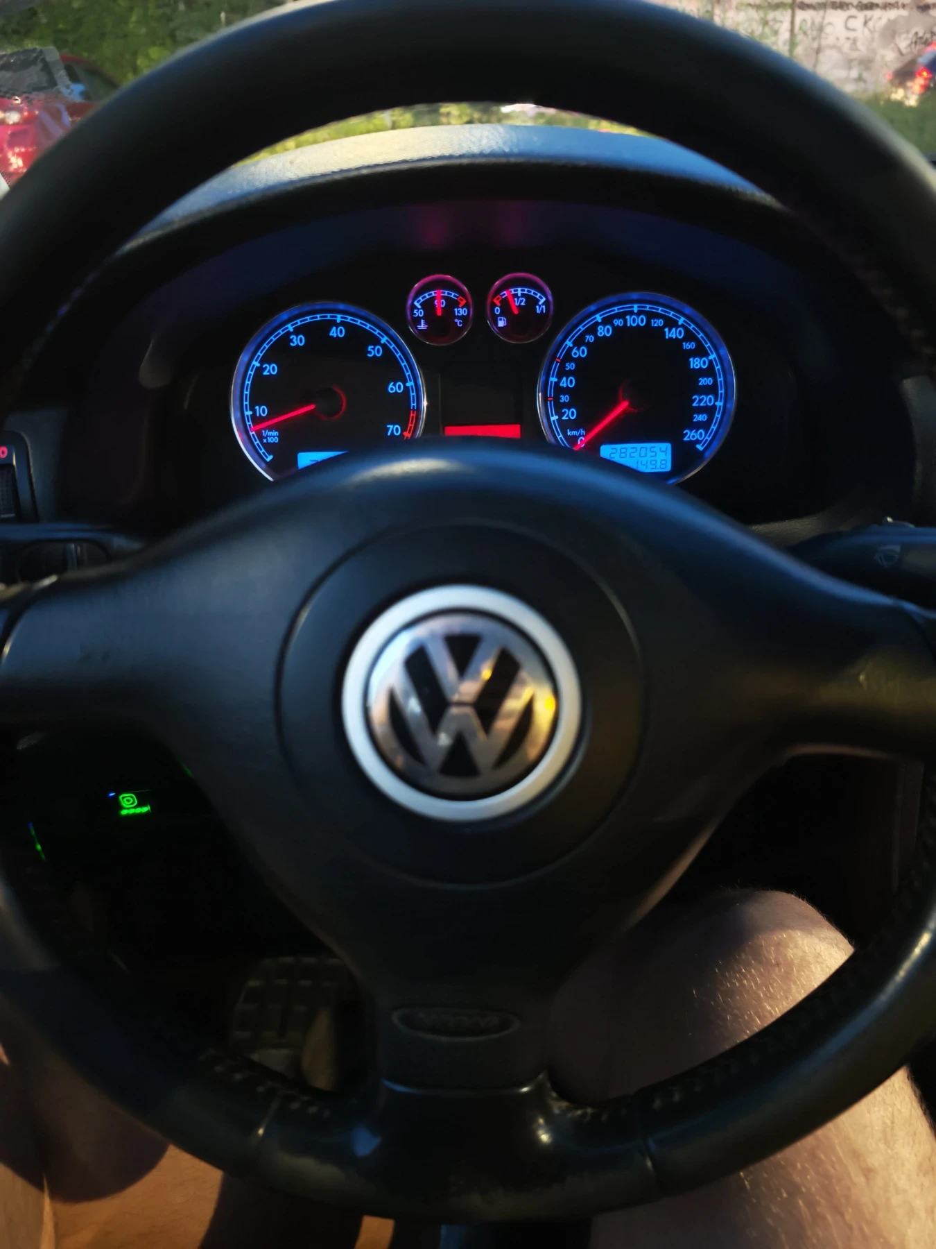 VW Passat, снимка 5 - Автомобили и джипове - 55754551