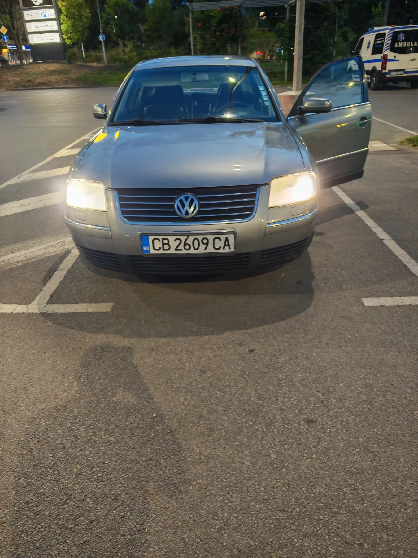 VW Passat, снимка 7 - Автомобили и джипове - 55754551