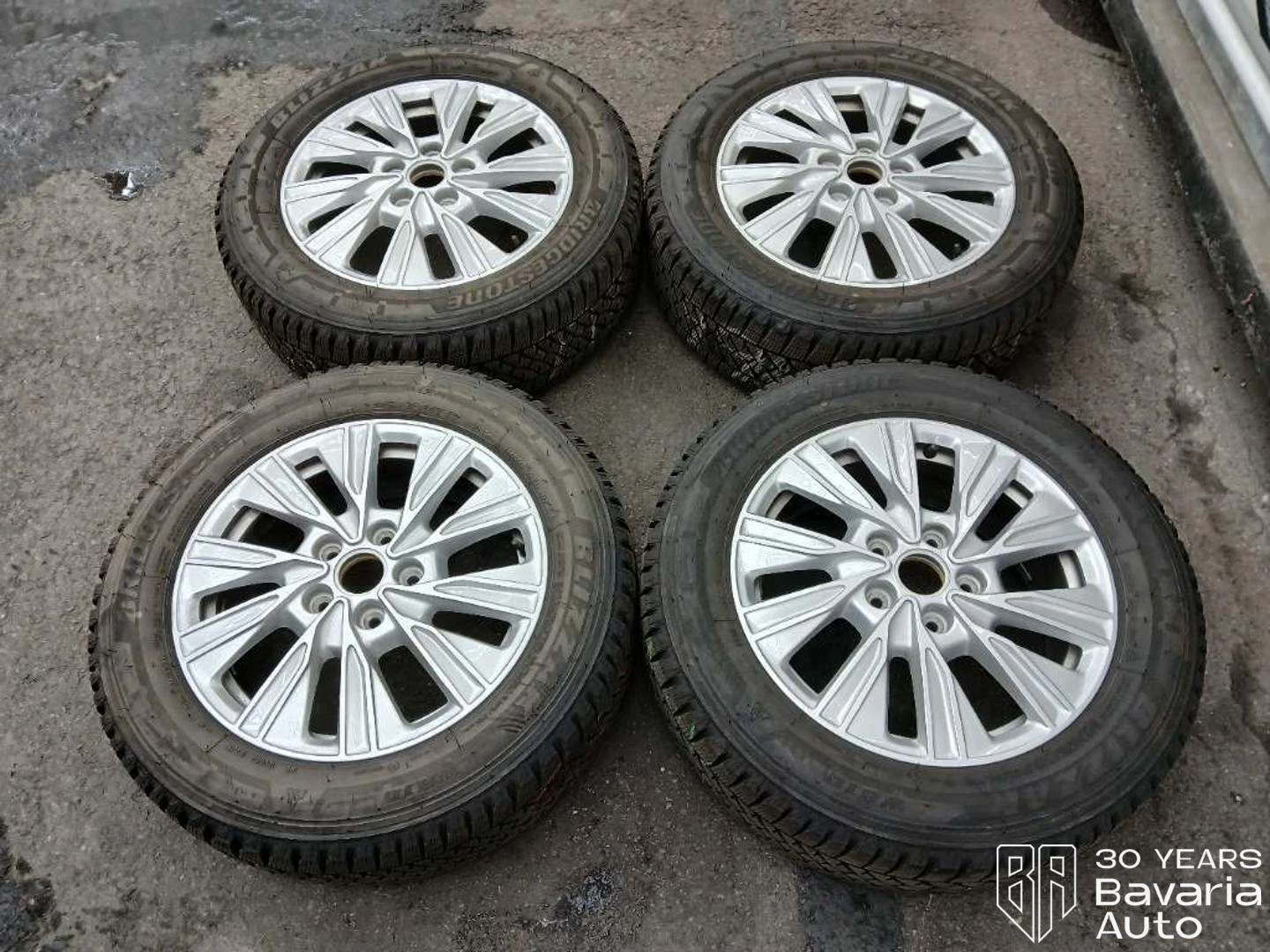 VW Multivan long Style DSG Easy Open Basic, снимка 17 - Автомобили и джипове - 55974087