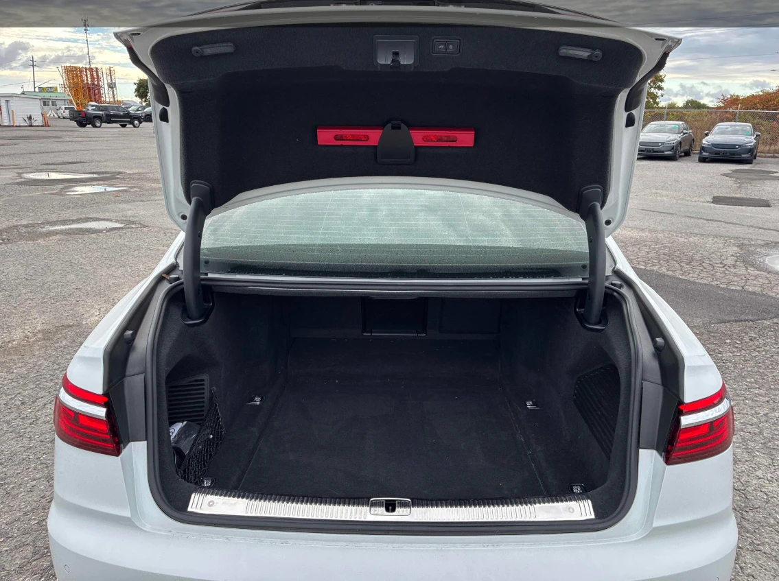 Audi A8  , снимка 6 - Автомобили и джипове - 56441728