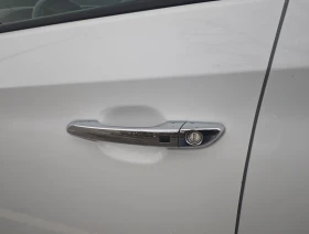 Hyundai Tucson 2.4 - всички екстри, снимка 7