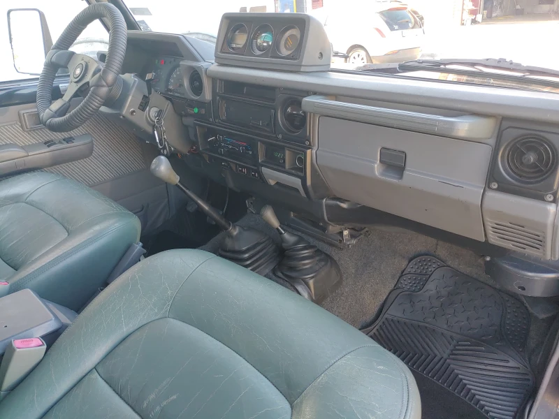 Toyota Land cruiser 2.4i + ГАЗ  , снимка 11 - Автомобили и джипове - 47408408