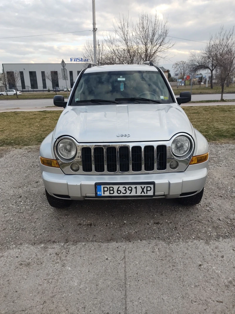 Jeep Cherokee, снимка 1 - Автомобили и джипове - 47790612