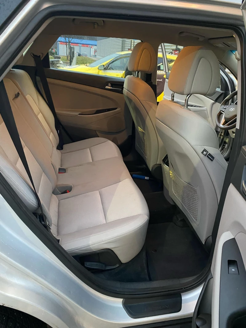 Hyundai Tucson  2.0 GDi, снимка 11 - Автомобили и джипове - 52910664