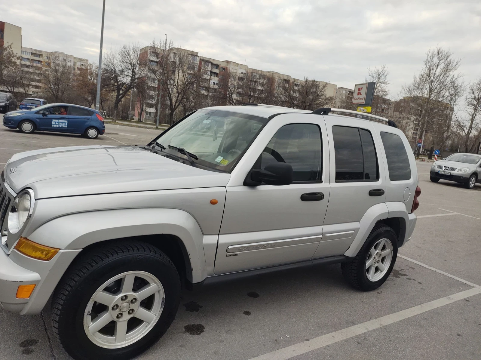 Jeep Cherokee  - изображение 10