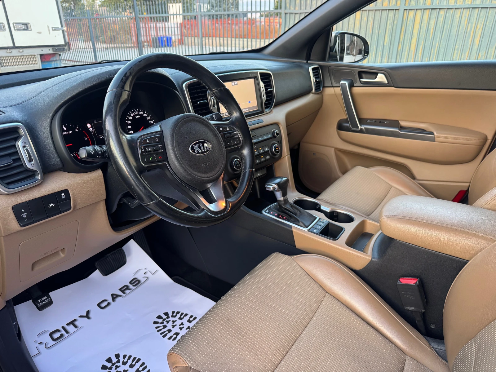 Kia Sportage 2.0 CRDI AWD 185к.с. GT-Line JBL Камера - изображение 10