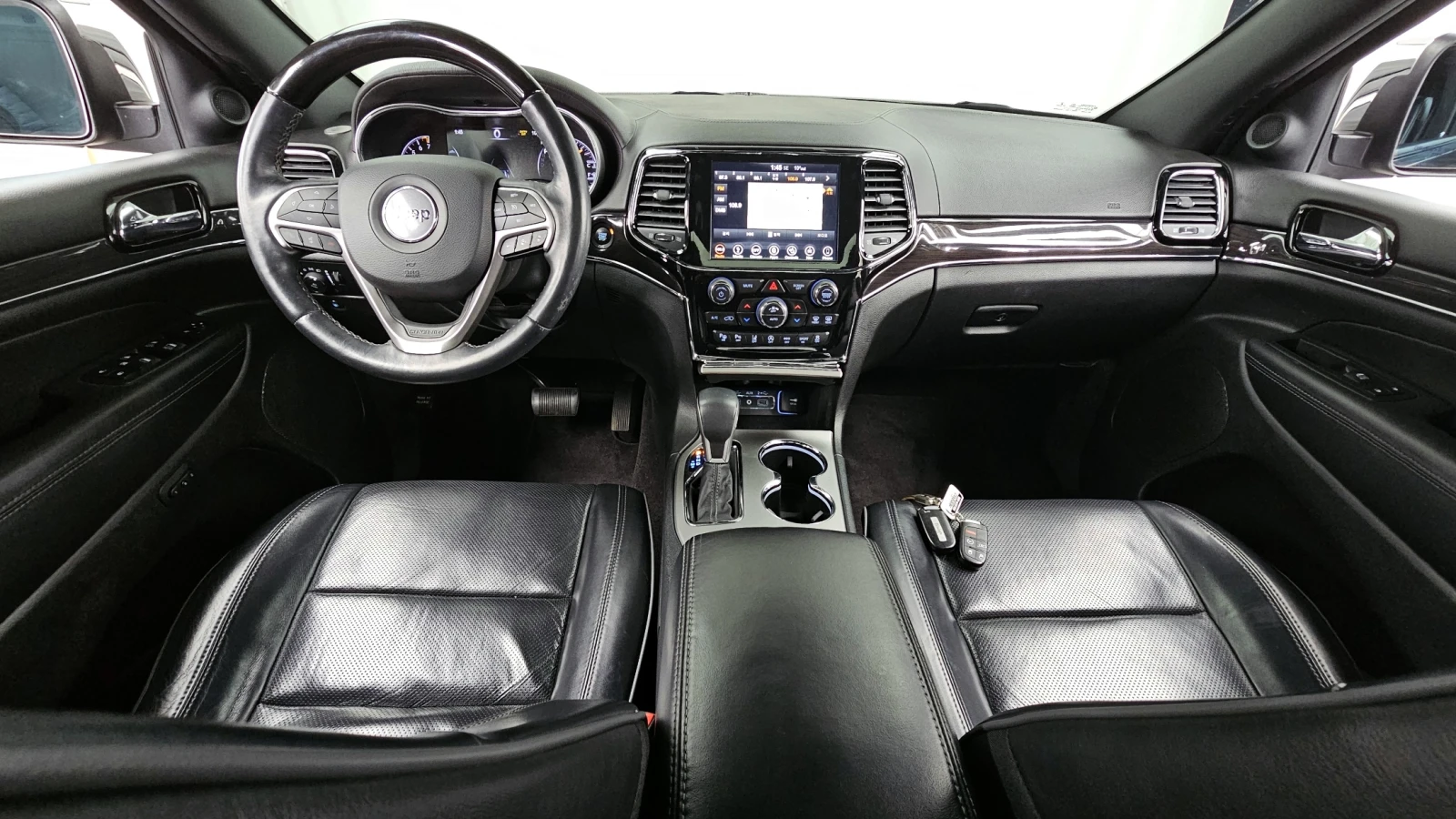 Jeep Grand cherokee 3.6 OVERLAND autogeorge.com - изображение 6