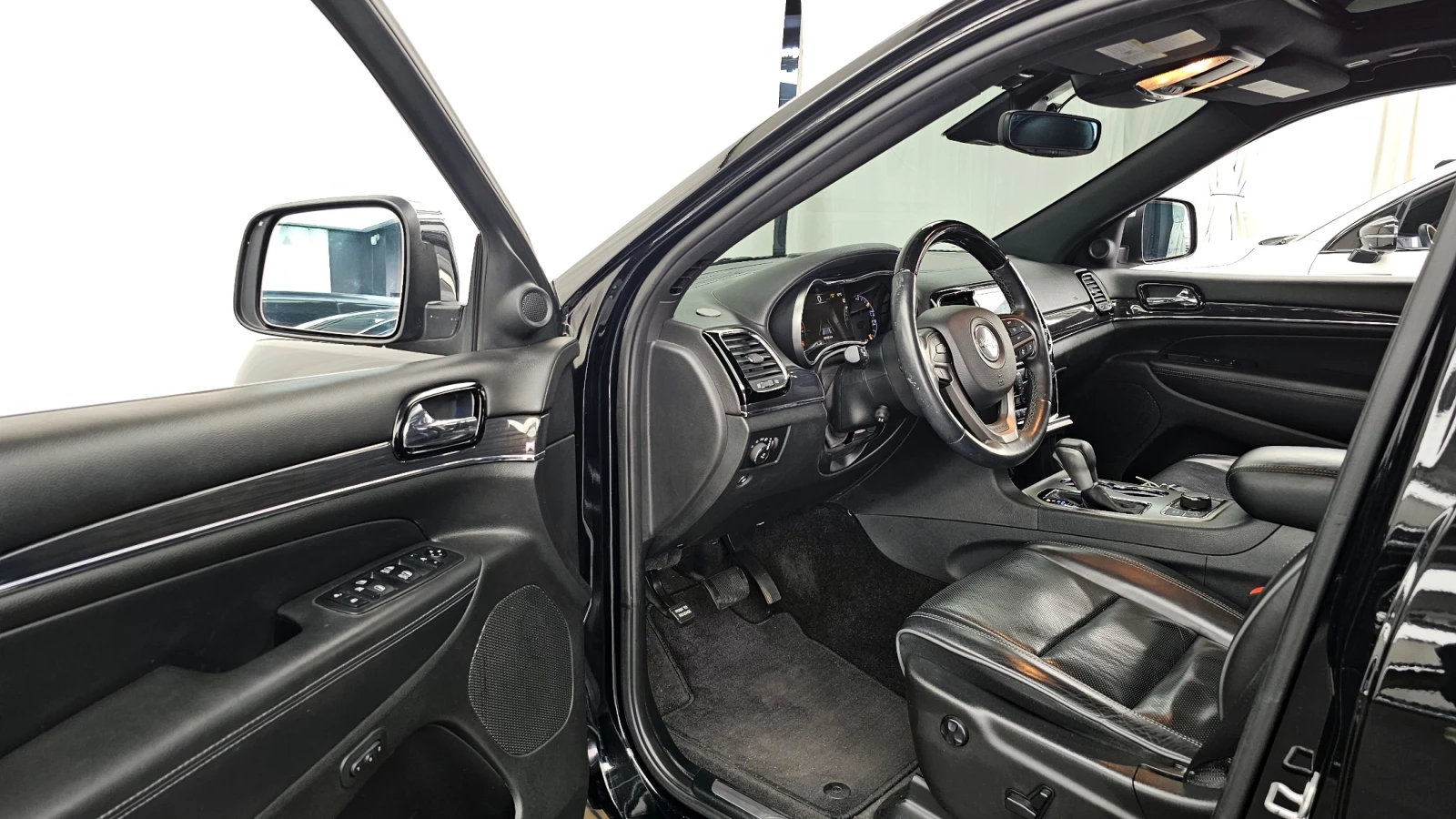 Jeep Grand cherokee 3.6 OVERLAND autogeorge.com - изображение 9