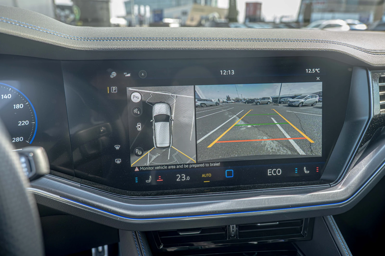 VW Touareg RLine/V6 eHybrid/dYnaudio/HuD/Камера 360/ACC, снимка 14 - Автомобили и джипове - 53723637