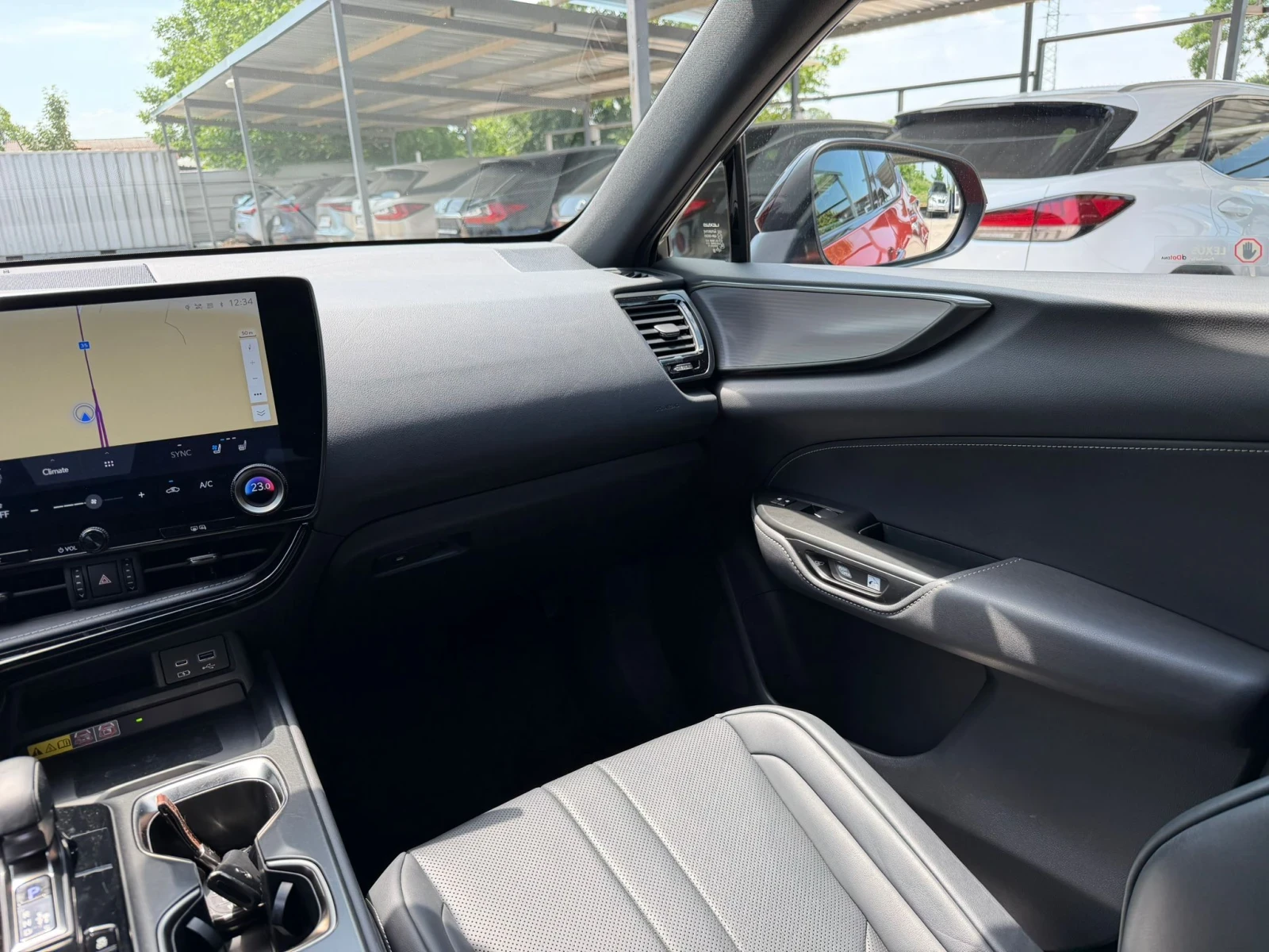 Lexus NX 450 H+ /F Sport/360Camera/HUD/Relax+ HHC , снимка 12 - Автомобили и джипове - 54748679