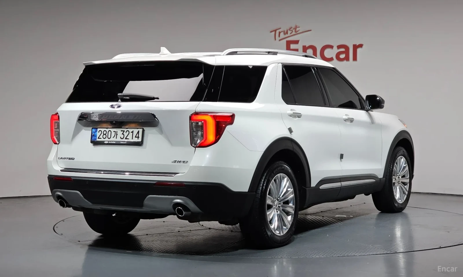 Ford Explorer 2.3 ecoboost* 38000KM!!!* FULL* , снимка 2 - Автомобили и джипове - 55102027