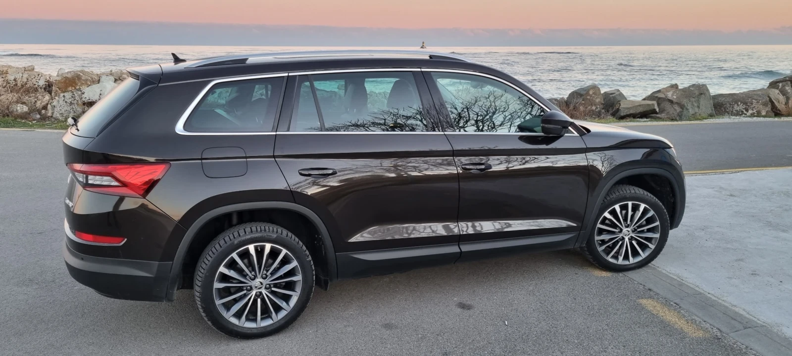 Skoda Kodiaq Skoda Kodiaq 2.0 TDI DSG/7-места/Pano/Keyless/Digi, снимка 5 - Автомобили и джипове - 55242986