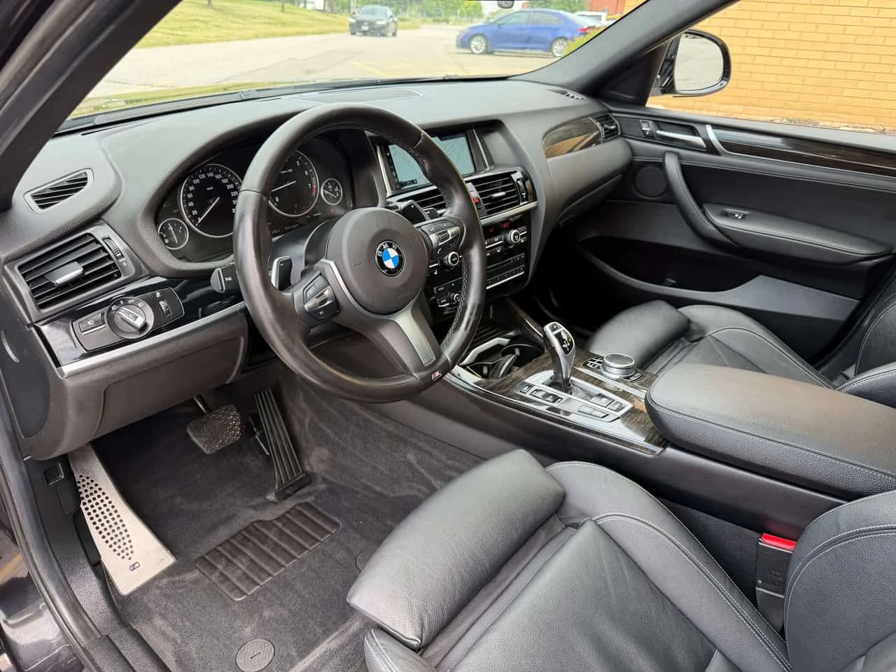 BMW X4 * xDrive M Sport Leather Navigation 4 Cyl Certifie, снимка 9 - Автомобили и джипове - 55435702