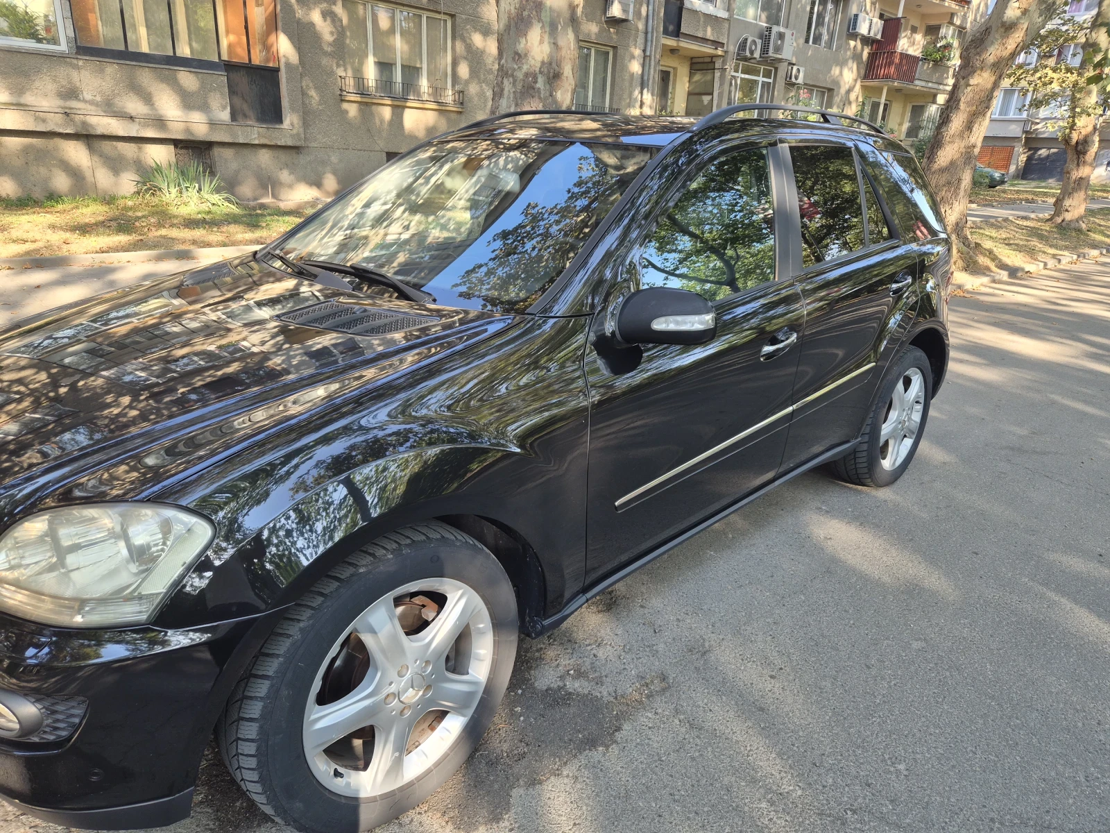 Mercedes-Benz ML 320, снимка 4 - Автомобили и джипове - 55774475