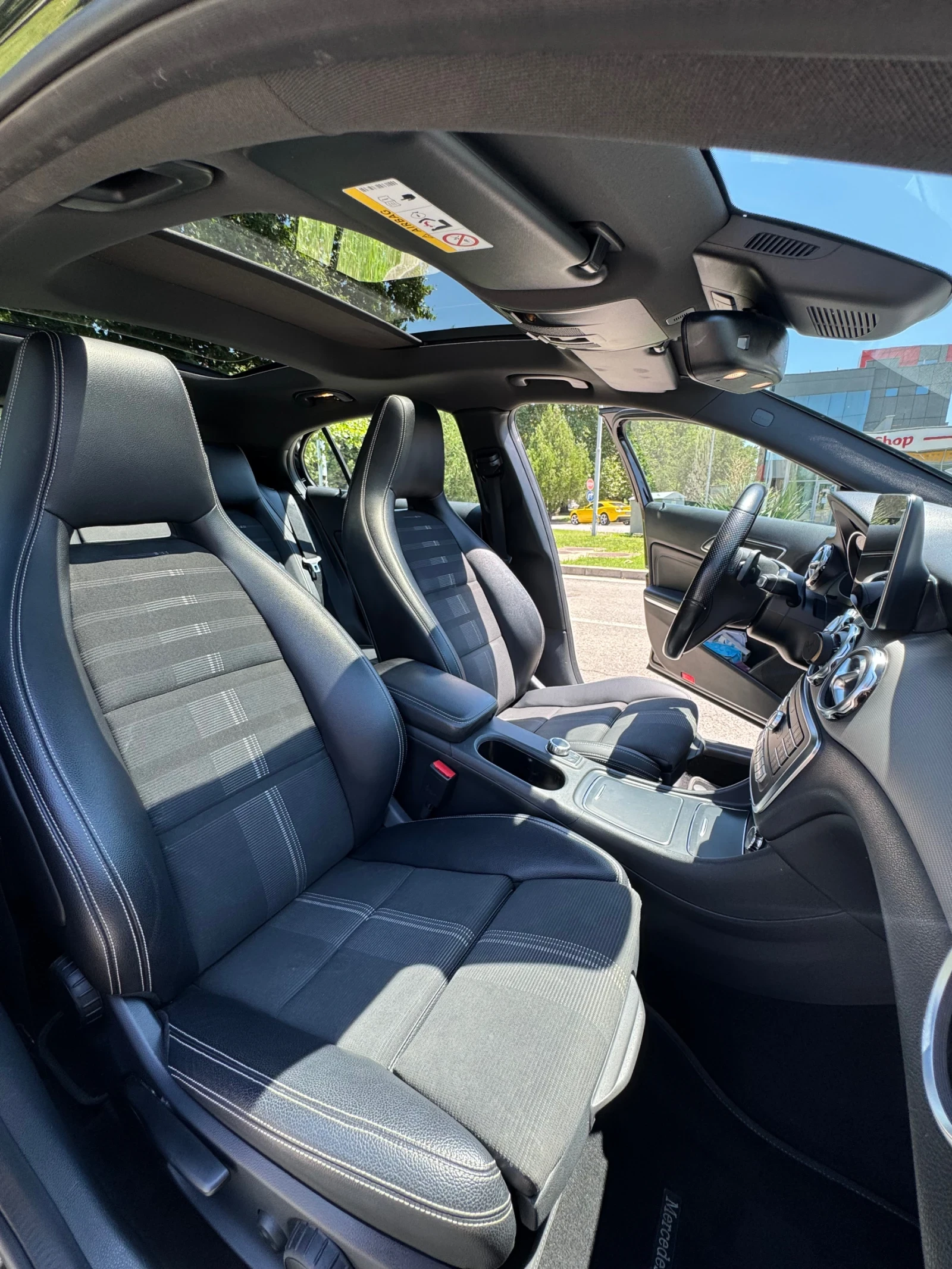 Mercedes-Benz GLA 200 Facelift | Panorama, снимка 3 - Автомобили и джипове - 56059522