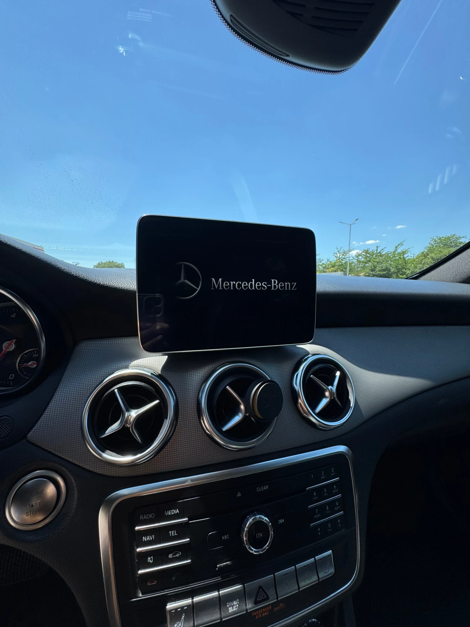 Mercedes-Benz GLA 200 Facelift | Panorama, снимка 4 - Автомобили и джипове - 56059522