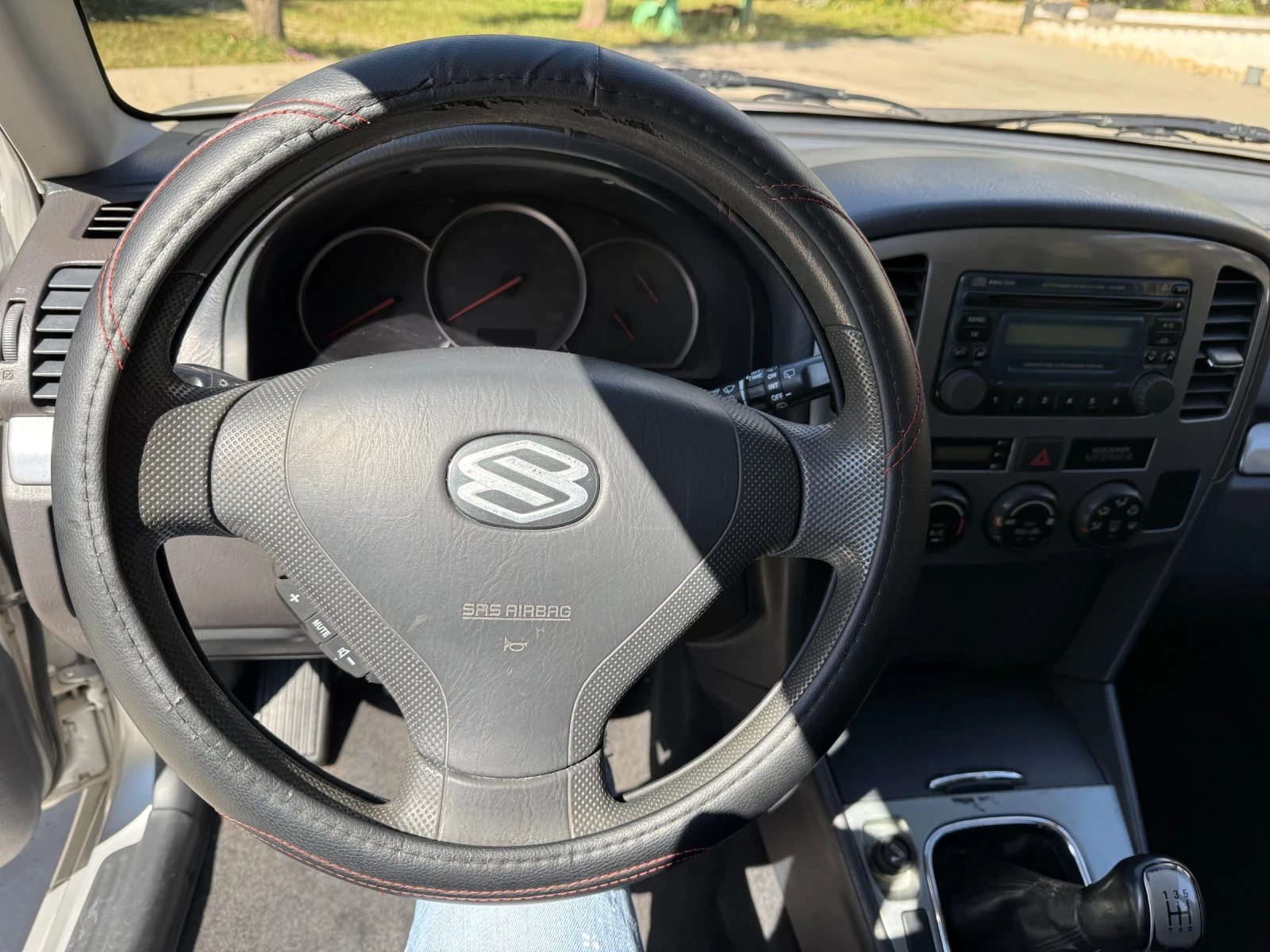 Suzuki Grand vitara 2.0i* ГАЗ* Facelift* , снимка 6 - Автомобили и джипове - 56210997